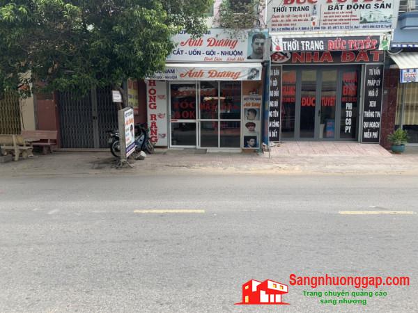 Sang nhanh tiệm tóc mặt tiền đường lớn, khu dân cư đông, trung tâm quận Bình Tân.