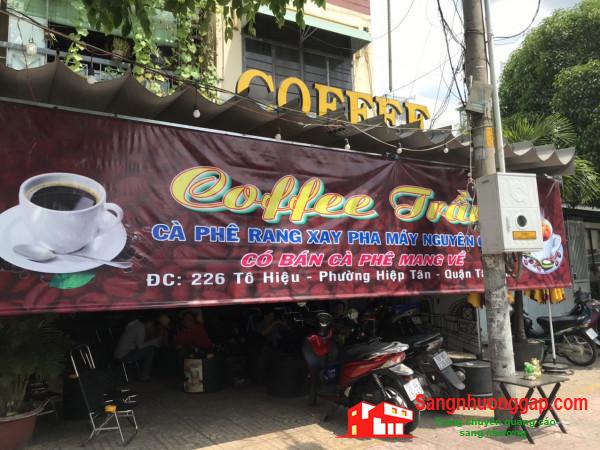 Sang quán cafe