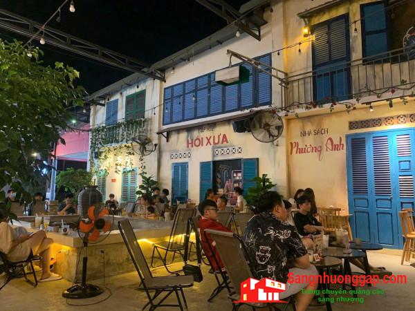Sang quán cafe