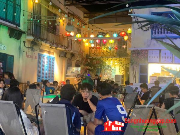 Sang quán cafe