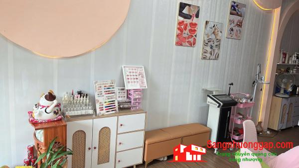 Sang tiệm tóc - nail