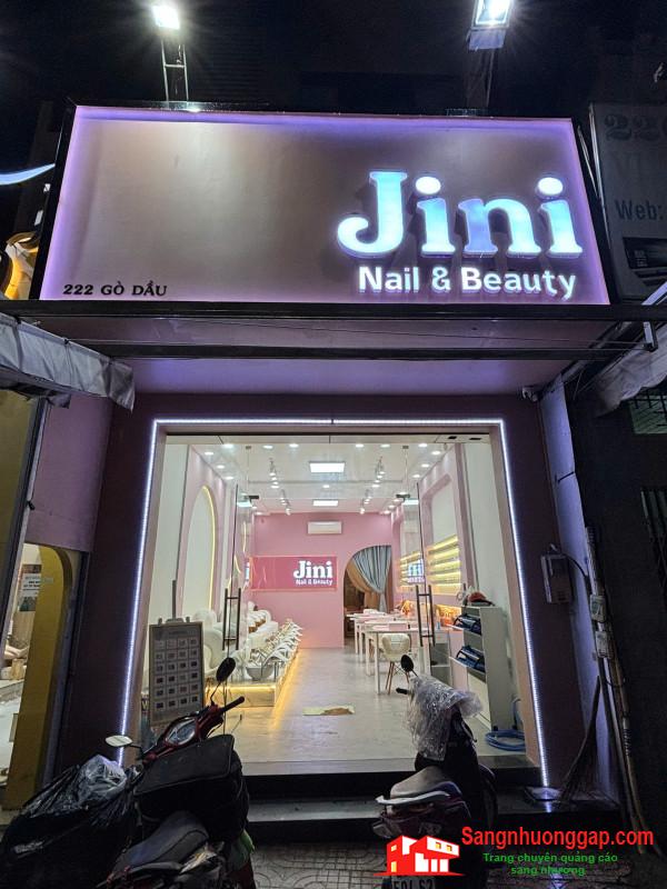 Cần Sang Nhượng Tiệm Nail Ở Quận Tân Phú