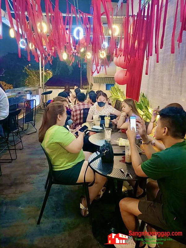 Sang quán cafe