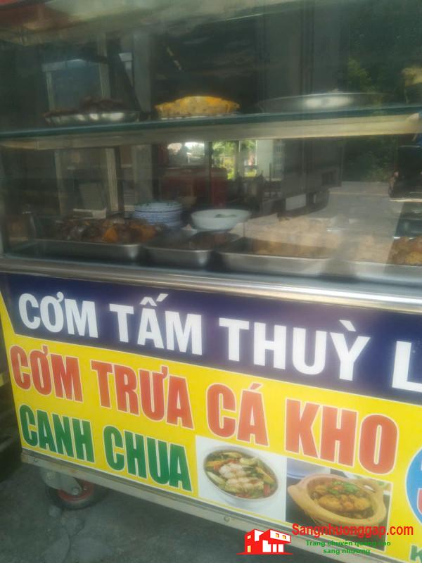 Sang quán cơm