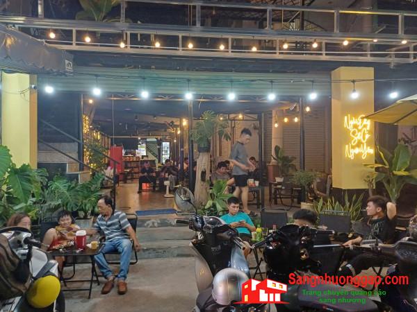 Sang quán cafe