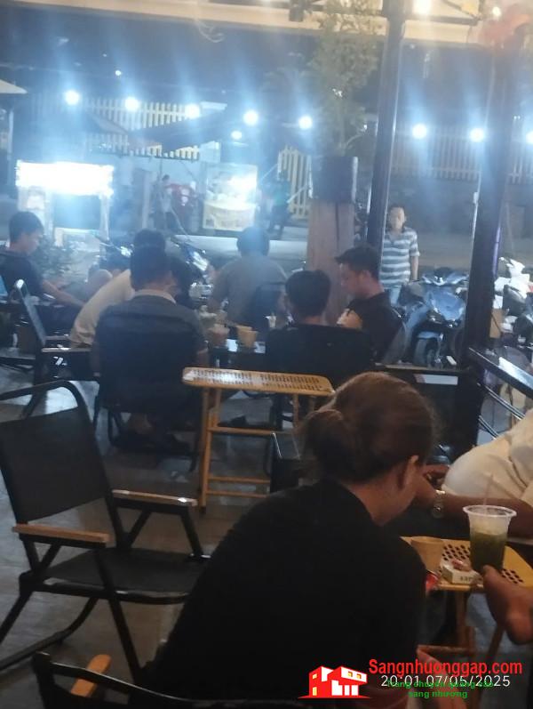 Sang quán cafe