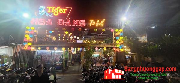 Sang nhà hàng