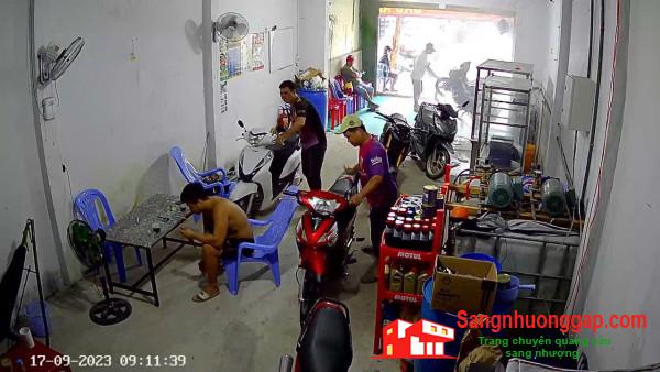 Sang tiệm rửa - sửa xe