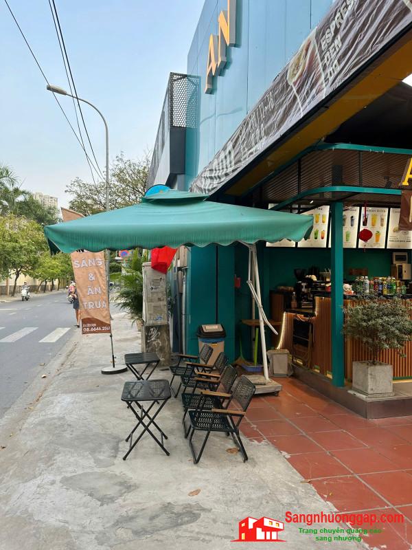 Sang quán cafe