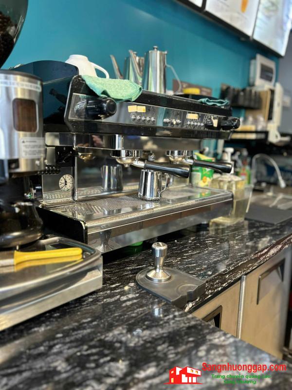 Sang quán cafe
