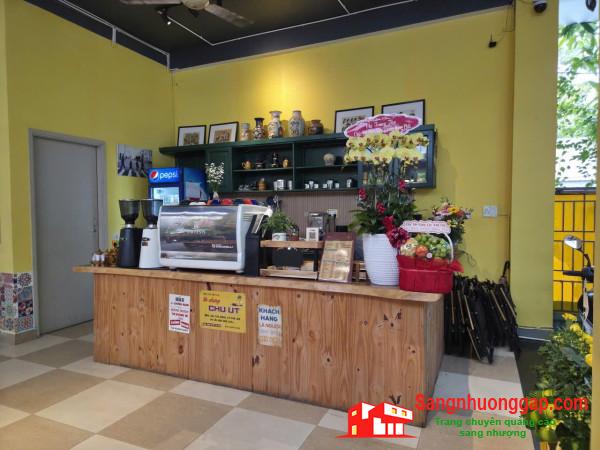 Sang quán cafe