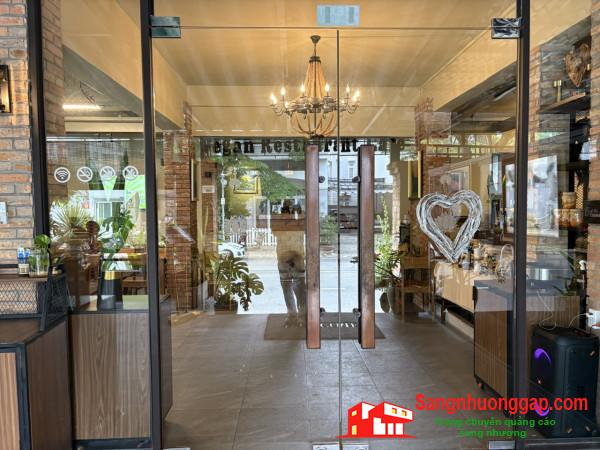 Sang nhà hàng Sang nhà hàng