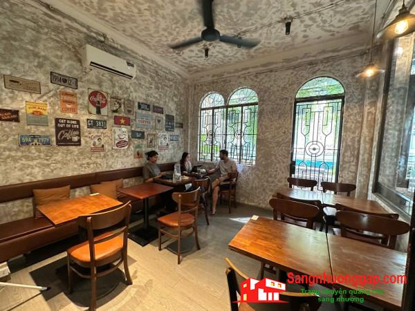 Sang quán cafe