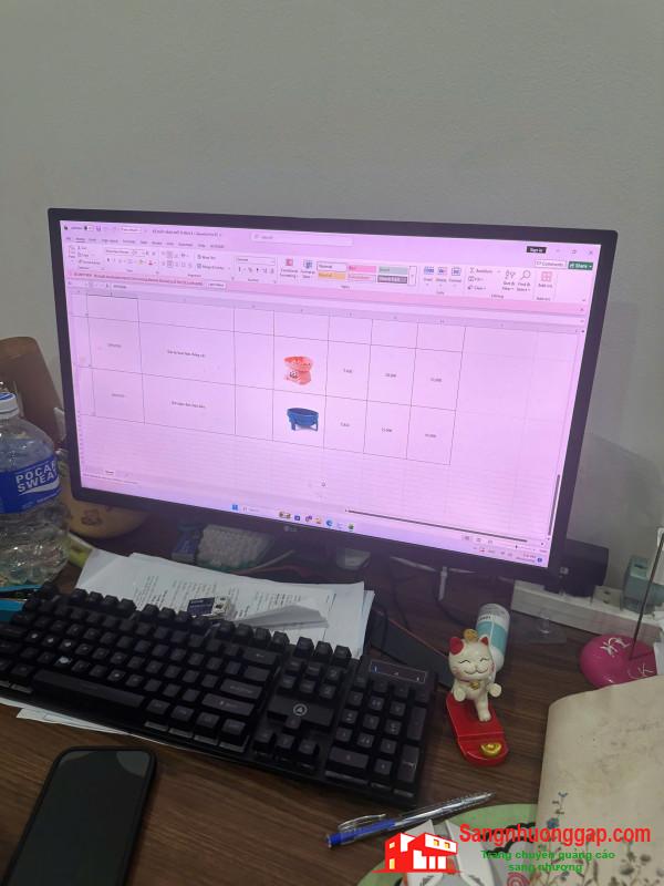 Sang cửa hàng thú nuôi