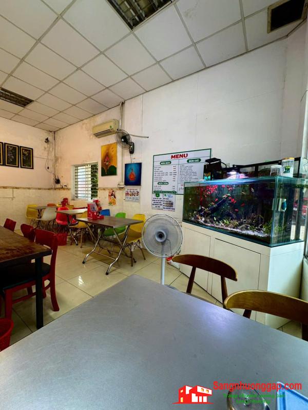 Sang quán cơm