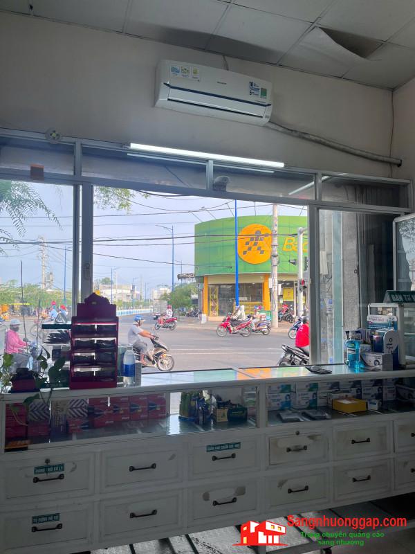 Sang nhà thuốc tây