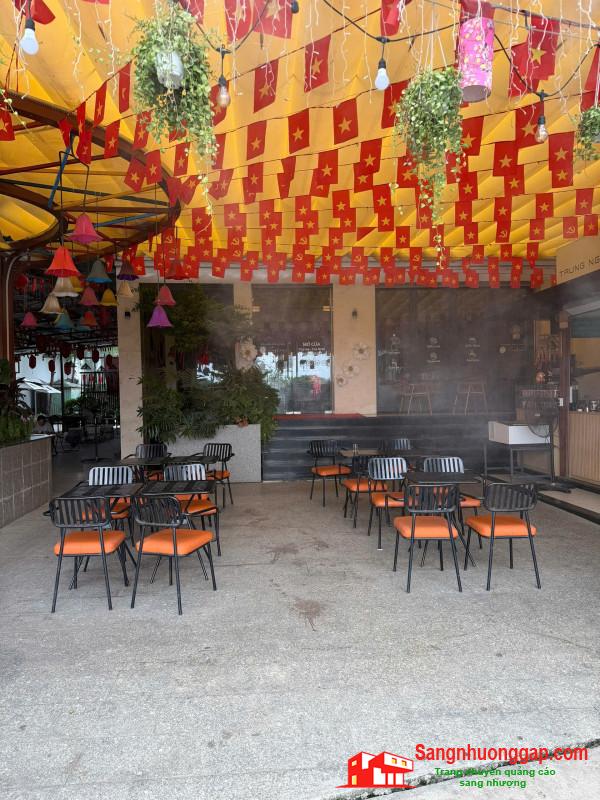 Sang quán cafe