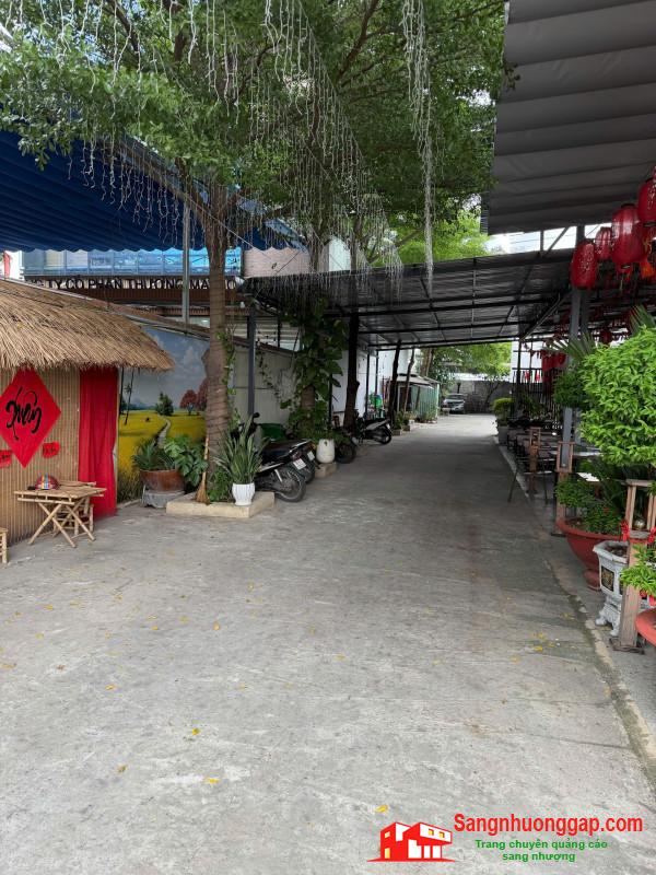 Sang quán cafe