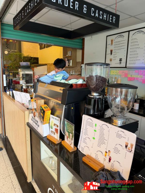 Sang quán cafe