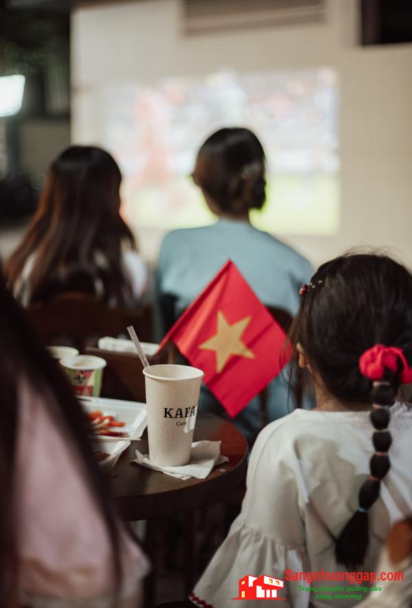 Sang quán cafe