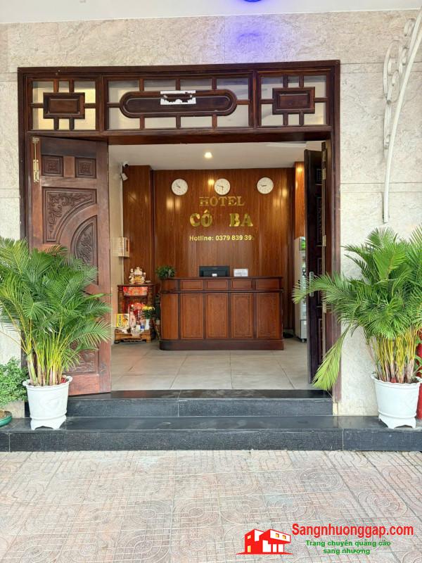Sang khách sạn